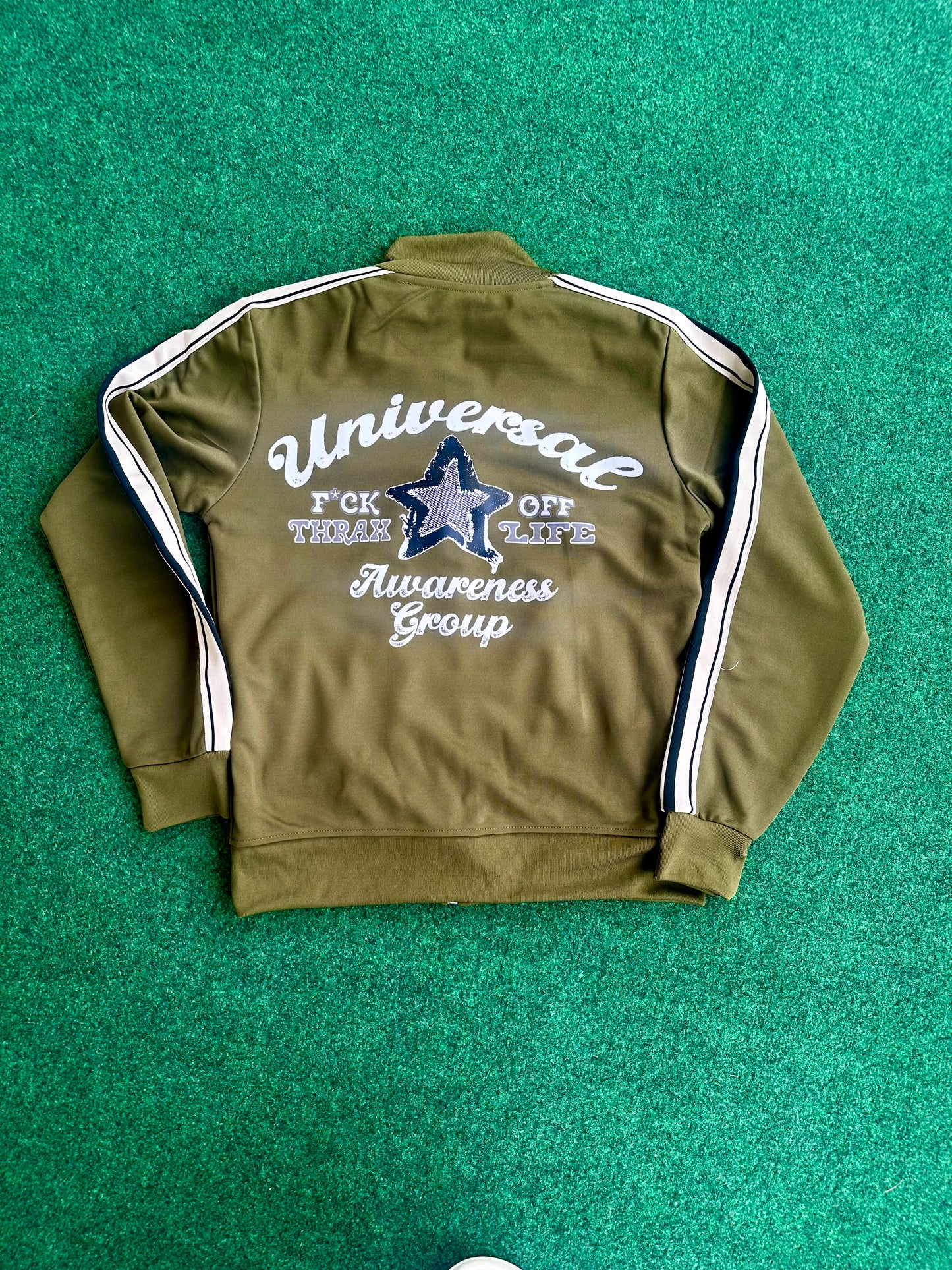 UNIVERSAL TRACKSUIT OLIVE/CREAM