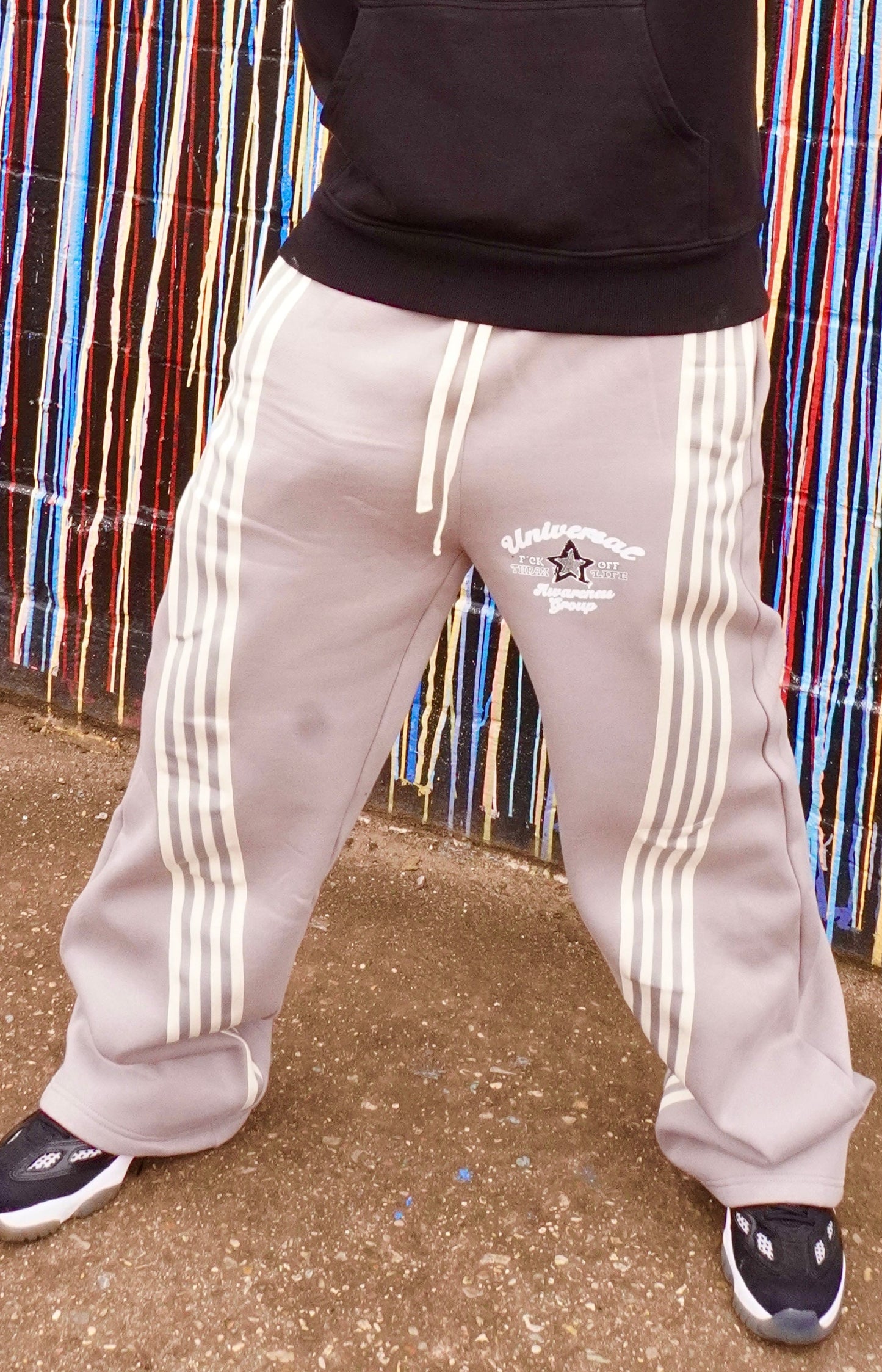 UNIVERSAL COLLEGIATE BIG BOTTOMS PANTS (GREY)